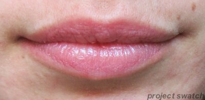 nyc applicious glossy lip balm apple blossom swatch-2