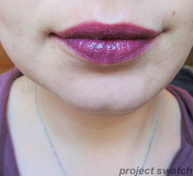 wet n wild ferguson crest cabernet - rimmel black diva swatch wet n wild ferguson crest cabernet - rimmel black diva swatch